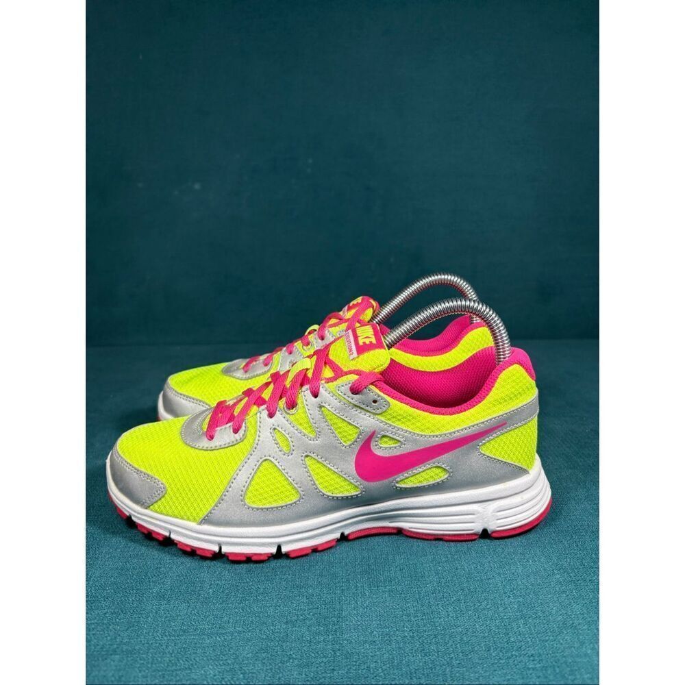 Nike Revolution 2 Neon Pink Volt Running Shoes Women’s 7.5 / Youth 6Y Sneakers